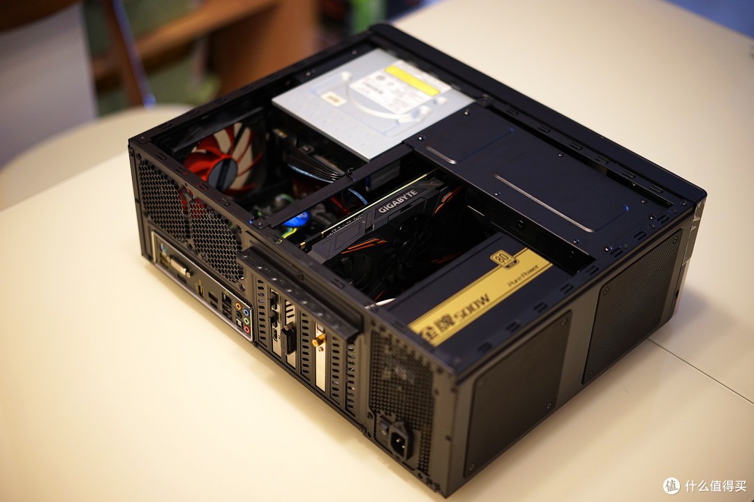 我的家庭娱乐中心,适合客厅的 HTPC(家庭影院电脑)