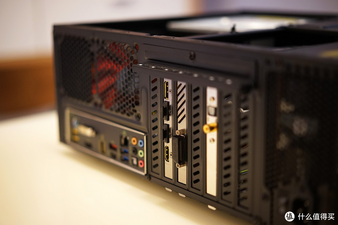 我的家庭娱乐中心,适合客厅的 HTPC(家庭影院电脑)