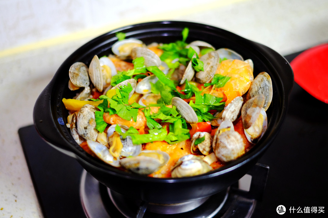 除了铸铁锅，你还需要它~Living Hankook塔吉锅~附美味海鲜饭~