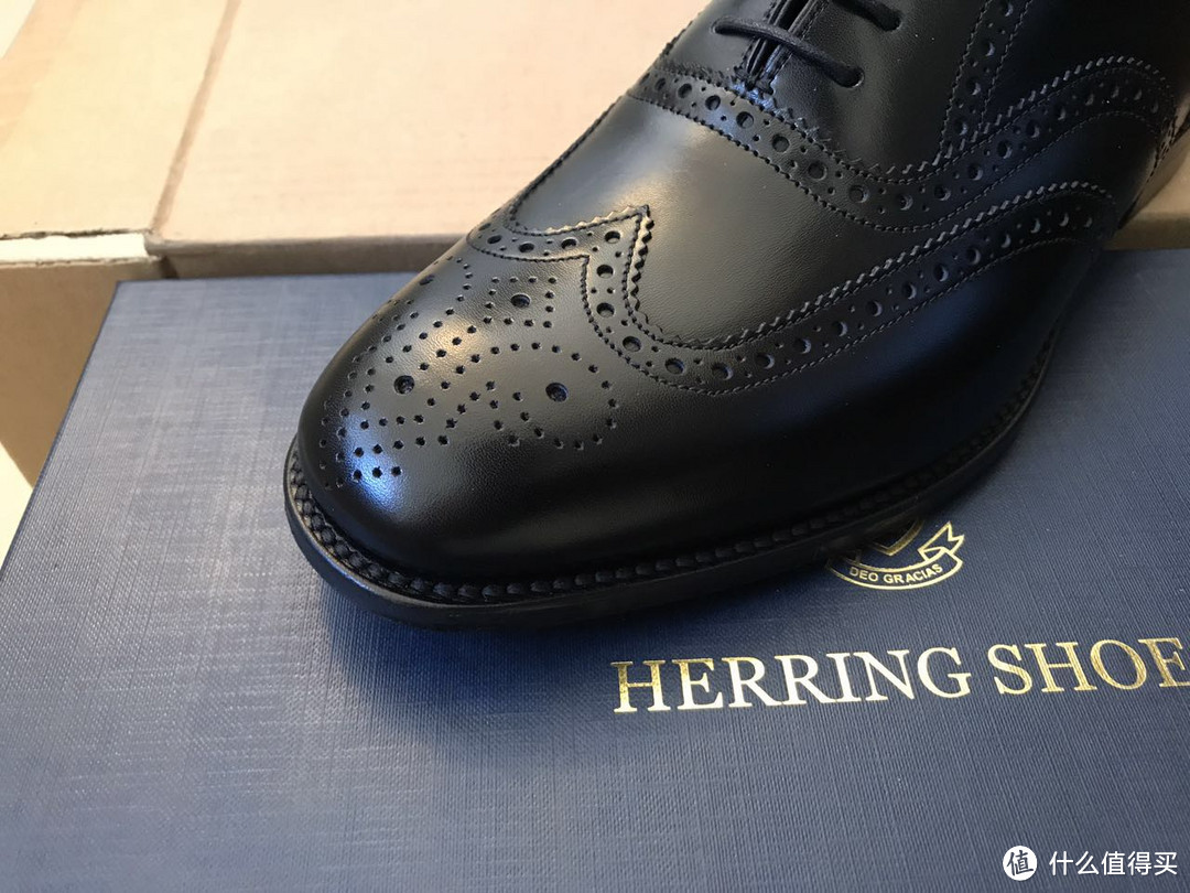 一双黑色牛津布洛克鞋—Herring Richmond brogue开箱&尺码