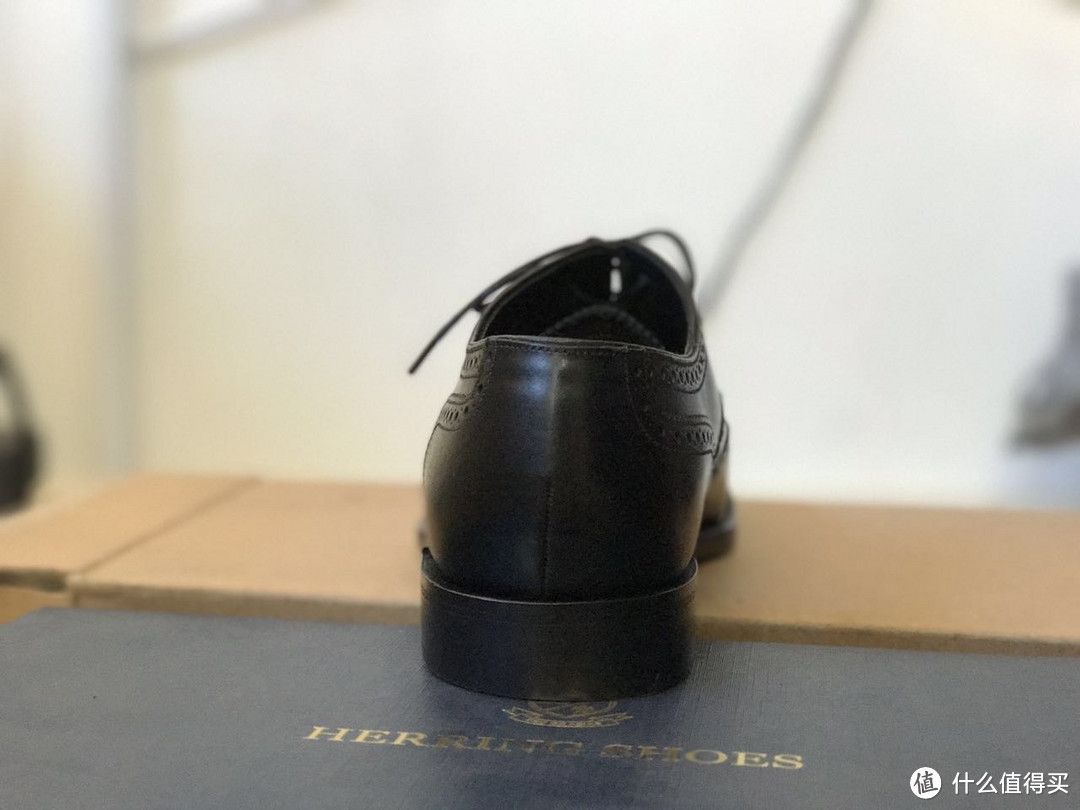 一双黑色牛津布洛克鞋—Herring Richmond brogue开箱&尺码