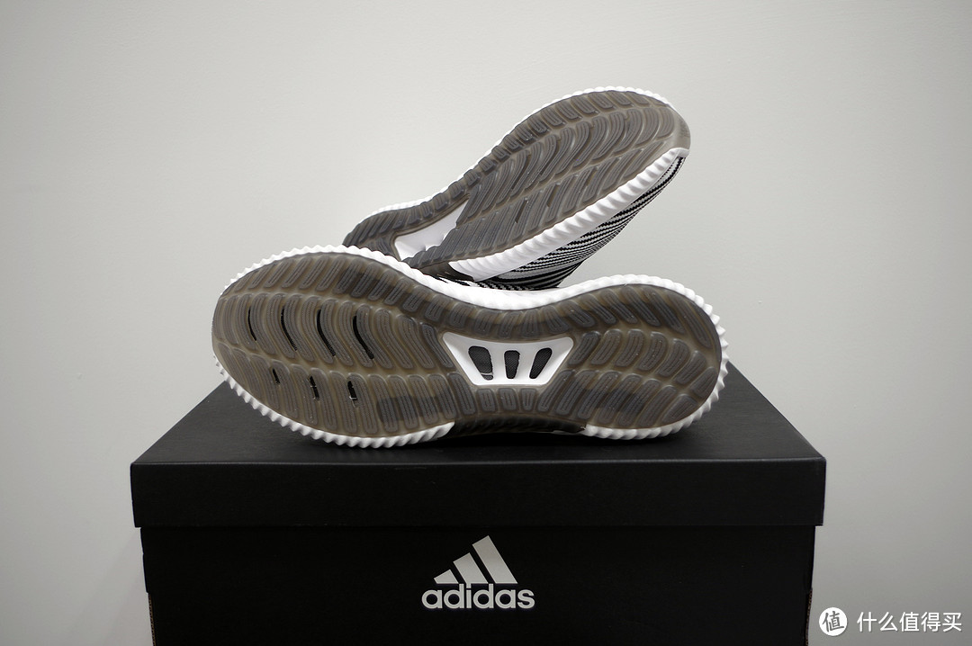 小众&廉价的斑马袜子鞋：adidas 阿迪达斯 NEMEZIZ TANGO 17.1 TR