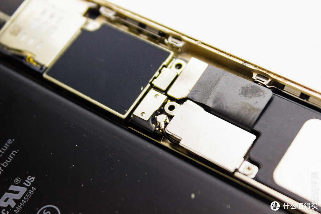 iPhone8即将到来、旧iPhone还可以再战三年——飞毛腿高容量iPhone电池 开箱评
