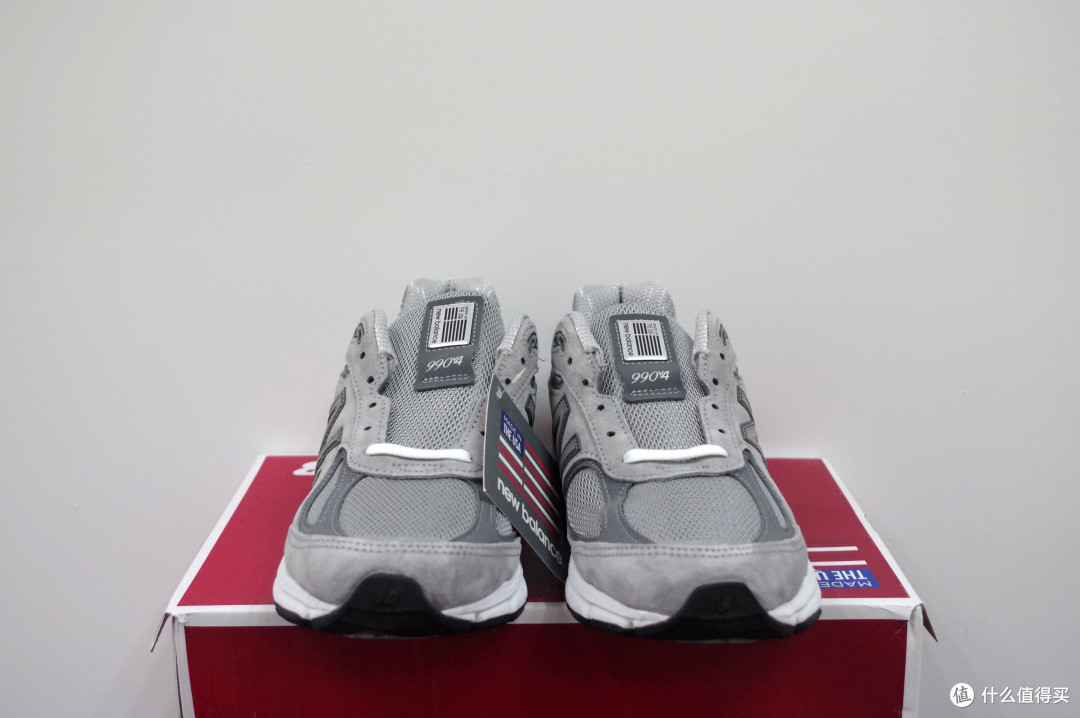 简单、普通、舒适、传统:New Balance 990v4 男士*级慢跑鞋