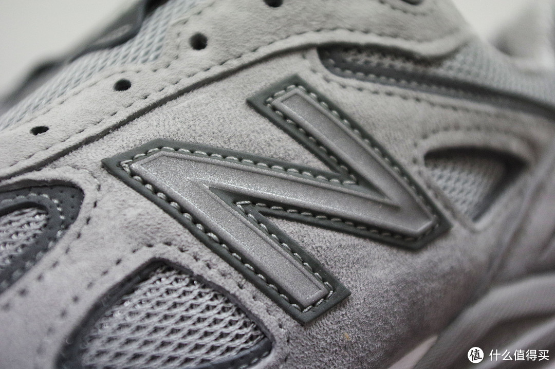 简单、普通、舒适、传统:New Balance 990v4 男士*级慢跑鞋
