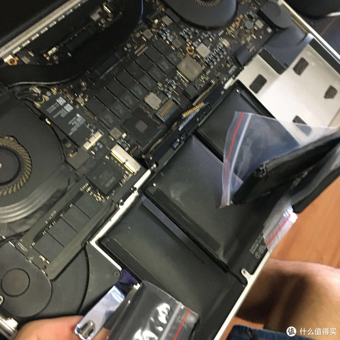 Apple 苹果 MacBook Pro a1398（me294） 笔记本电脑 换电池记录