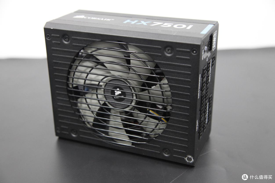 AMD ITX解决方案！桌面空间我做主！打造最强ITX小钢炮！
