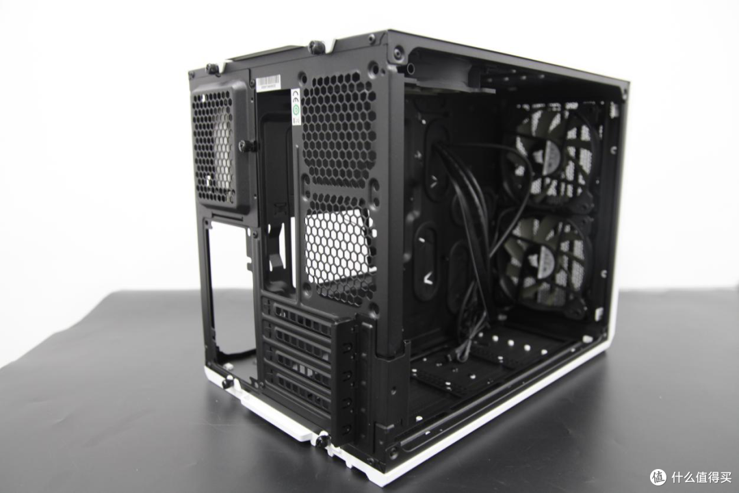AMD ITX解决方案！桌面空间我做主！打造最强ITX小钢炮！
