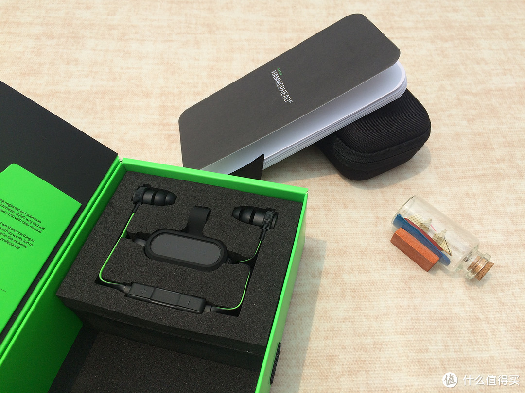 无线让你的运动更自由：RAZER 雷蛇 Hammerhead 战锤狂鲨BT 入耳式蓝牙耳机耳机 带灯光开箱分享