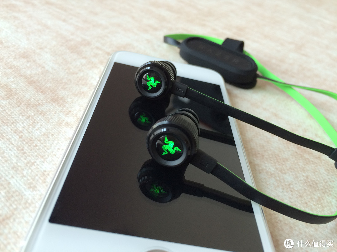 无线让你的运动更自由：RAZER 雷蛇 Hammerhead 战锤狂鲨BT 入耳式蓝牙耳机耳机 带灯光开箱分享