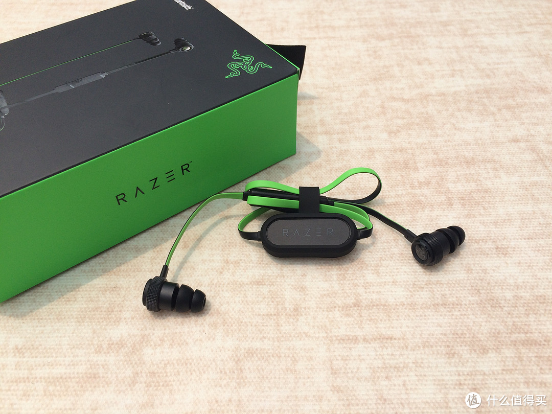 无线让你的运动更自由：RAZER 雷蛇 Hammerhead 战锤狂鲨BT 入耳式蓝牙耳机耳机 带灯光开箱分享