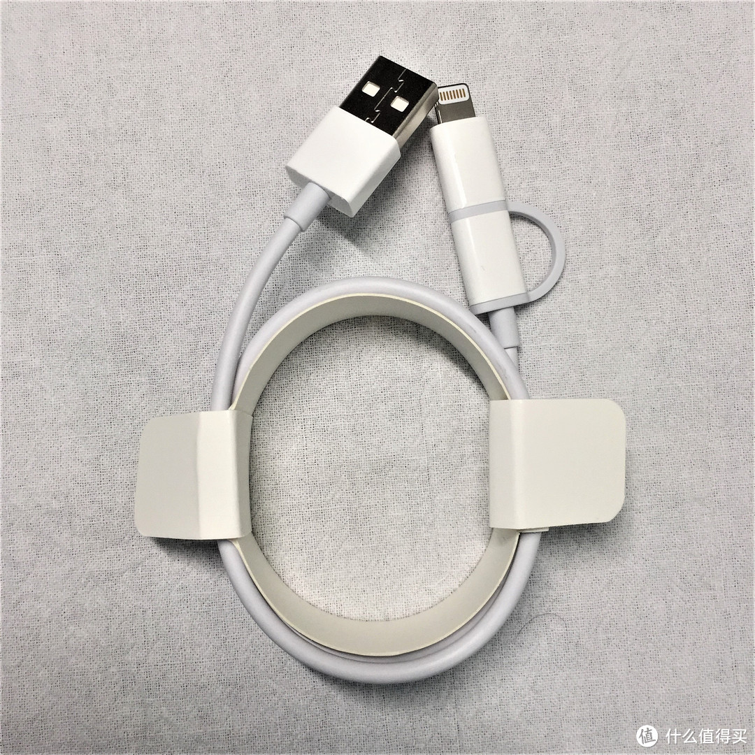 ZMI紫米MFI认证Lightning＆MicroUSB二合一数据线使用评测