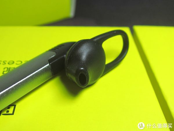 耐也g1无线蓝牙耳机外观展示(耳套|充电口|耳挂)