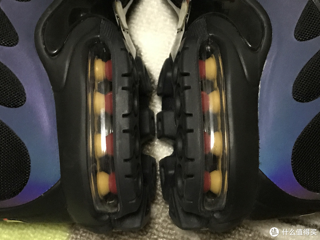 酷炫到不行！NIKE AIR MAX PLUS TN ULTRA 反光气垫运动鞋