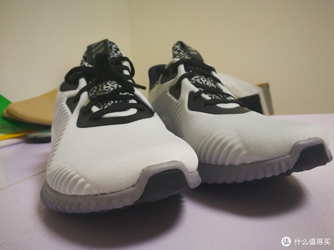 比较炫酷——adidas 阿迪达斯 alphabounce W 女款跑鞋