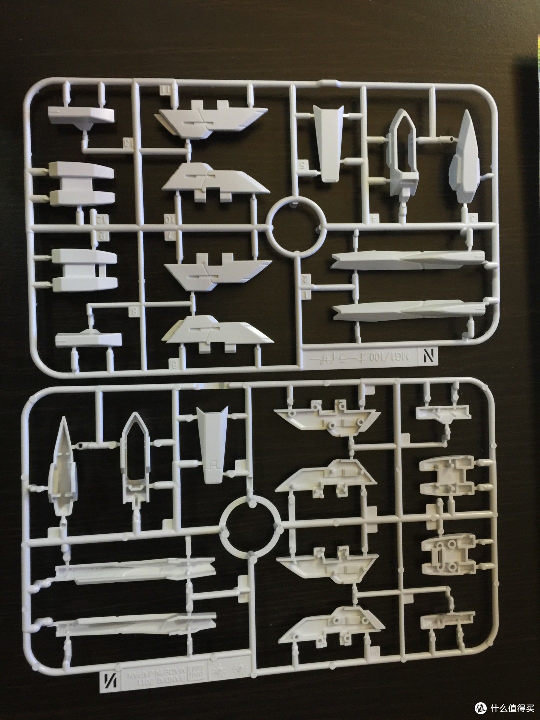 BanDAI 万代 MG GN-0000+GNR-010/XN RAISER 外传机体全机组武器 开箱