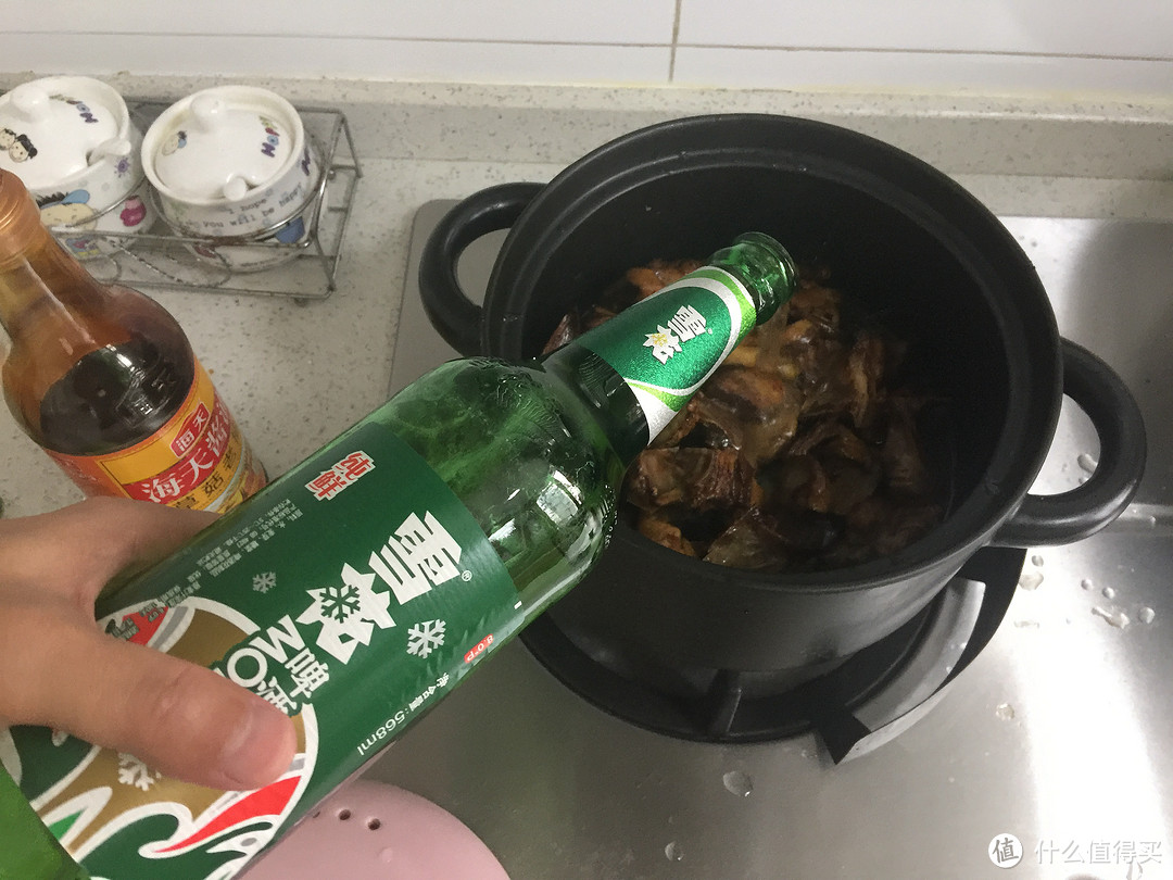 夏日厨房：啤酒鸭 / 金针菇鸡蛋 / 拌黄瓜 / 西红柿瓠子汤