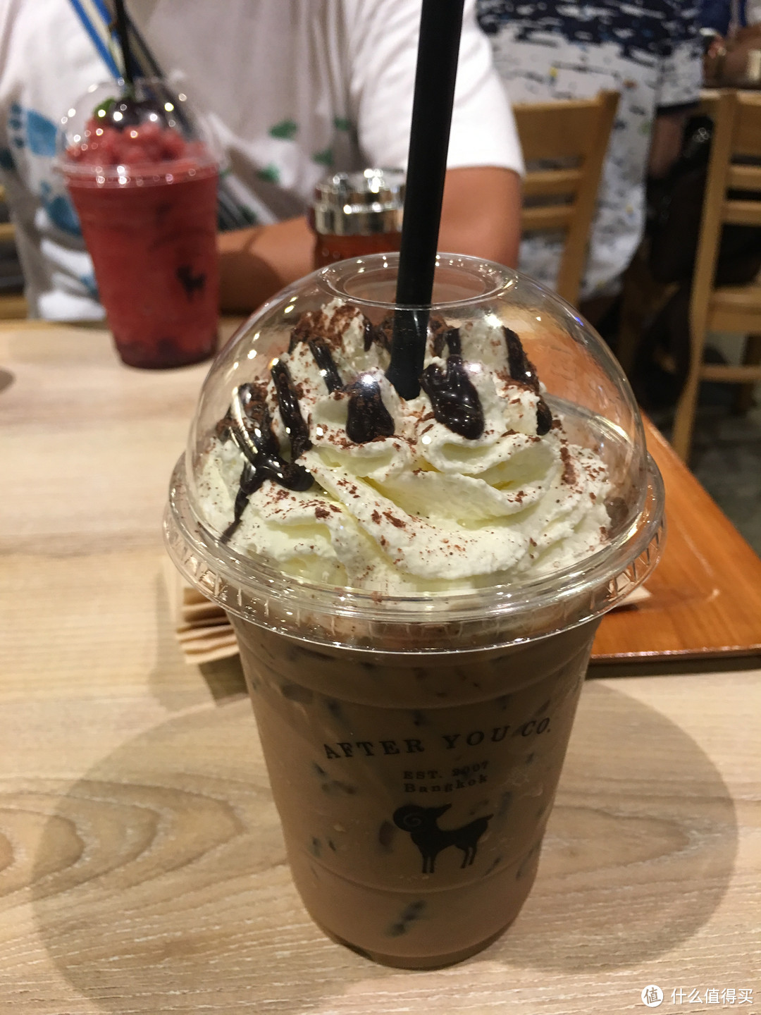 曼谷After You甜品+刷爆微博的MO&MOSHI大冰淇淋+可以玩哈士奇的TrueLove@Neverland咖啡店
