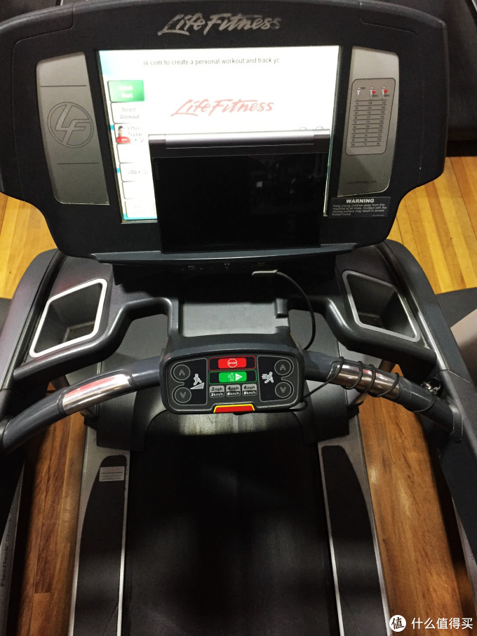 #本站首晒#慢跑于商用家用之间 —ICON 爱康 Nordic Track C1650 跑步机开箱+吐槽