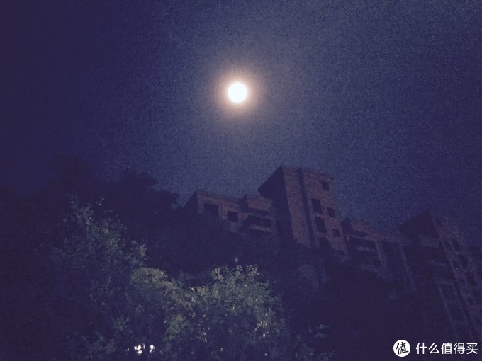 明月当空照