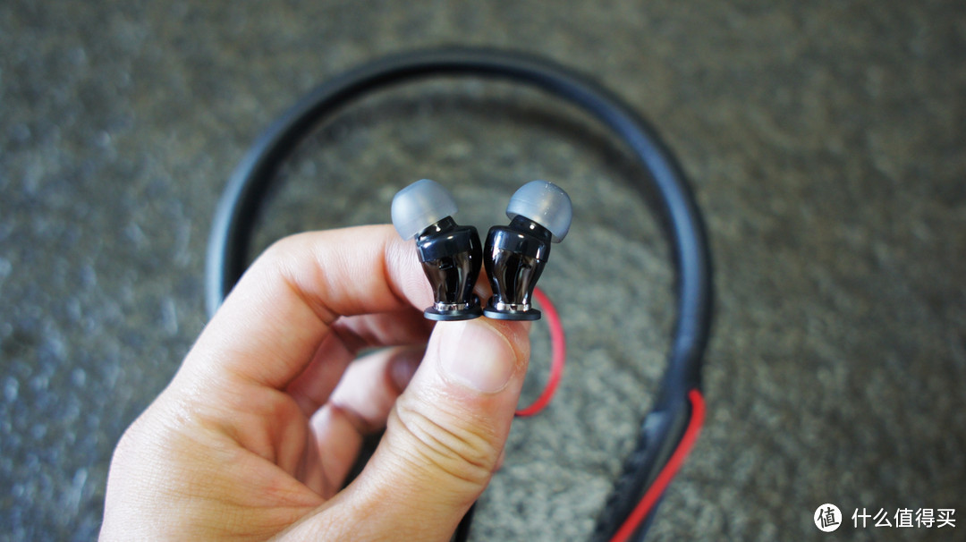 篇四#本站首晒#蓝牙入耳小馒头 — 森海塞尔 Momentum In-Ear Wireless