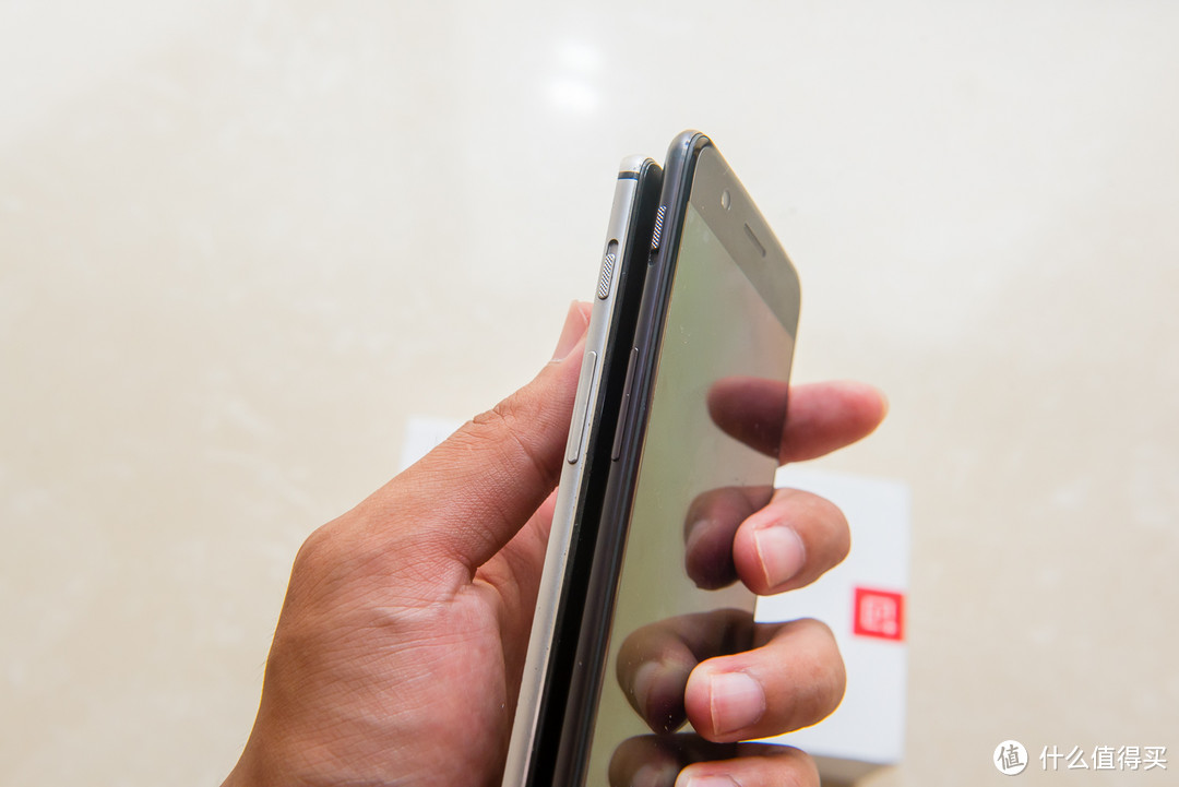 OnePlus 一加手机5 6GB+64GB 月岩灰 开箱简评，对比一加3手机