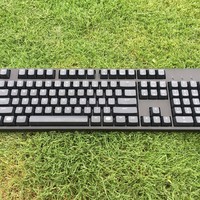 酷冷至尊 MasterKeys L With PBT 烈焰枪 XT V2 机械键盘外观展示(按键|厚度|接口|防滑垫|脚撑)