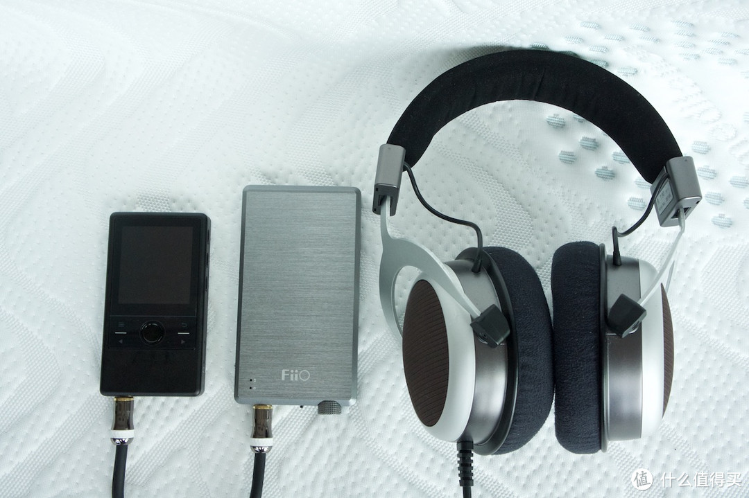 蹭听党万岁x7继续白牙全家桶beyerdynamic拜亚动力t90头戴式耳机短评