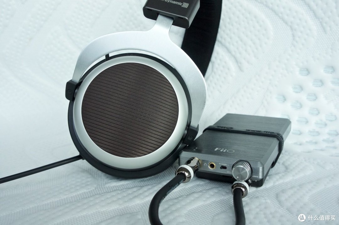 蹭听党万岁x7继续白牙全家桶beyerdynamic拜亚动力t90头戴式耳机短评