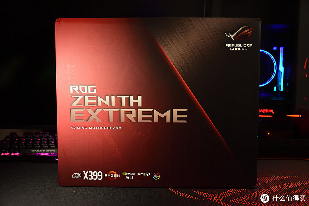 兵锋过处，能否所向披靡 — AMD Ryzen Threadripper 1920X + ASUS ROG Zenith Extreme 开箱简测