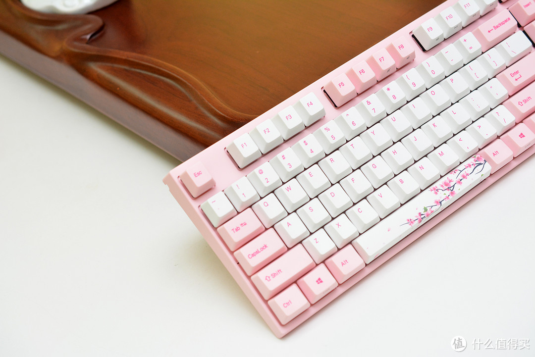 恋人手中樱花草：Varmilo 阿米洛 VA87M “樱”主题 机械键盘评测