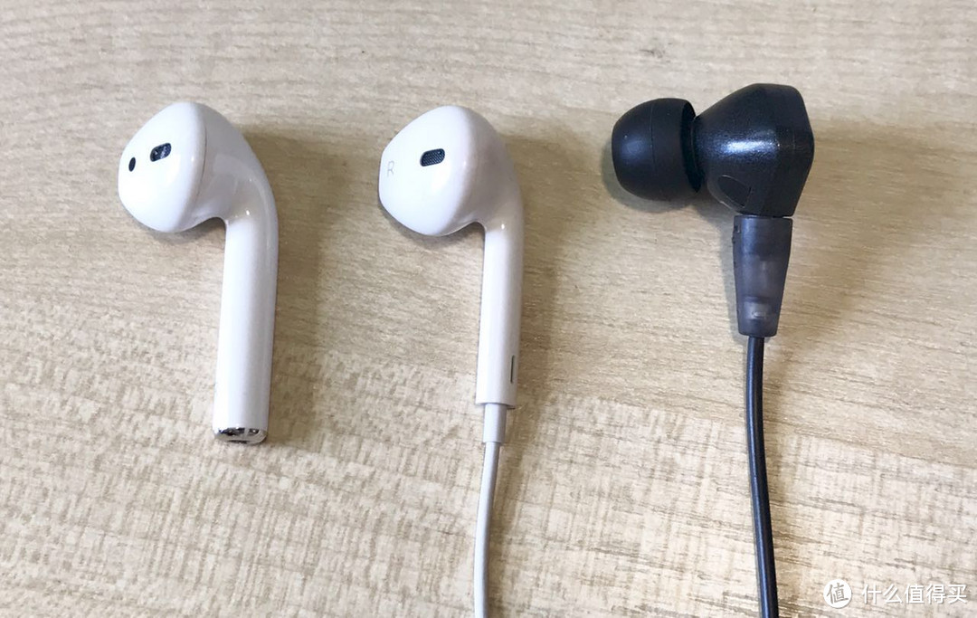 Apple 苹果 Airpods 蓝牙无线耳机 半年使用评测 （情侣必备）