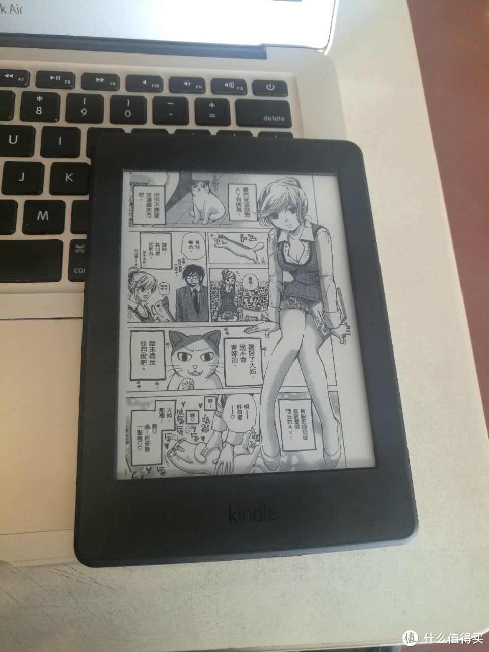 用Kindle看漫画（这张照片是用mate8临时拍的，将就看哦）