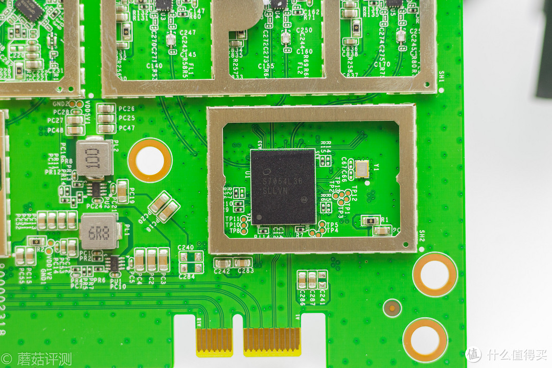 #本站首晒#上车？不存在的！— 斐讯K3C路由器深入拆解评测