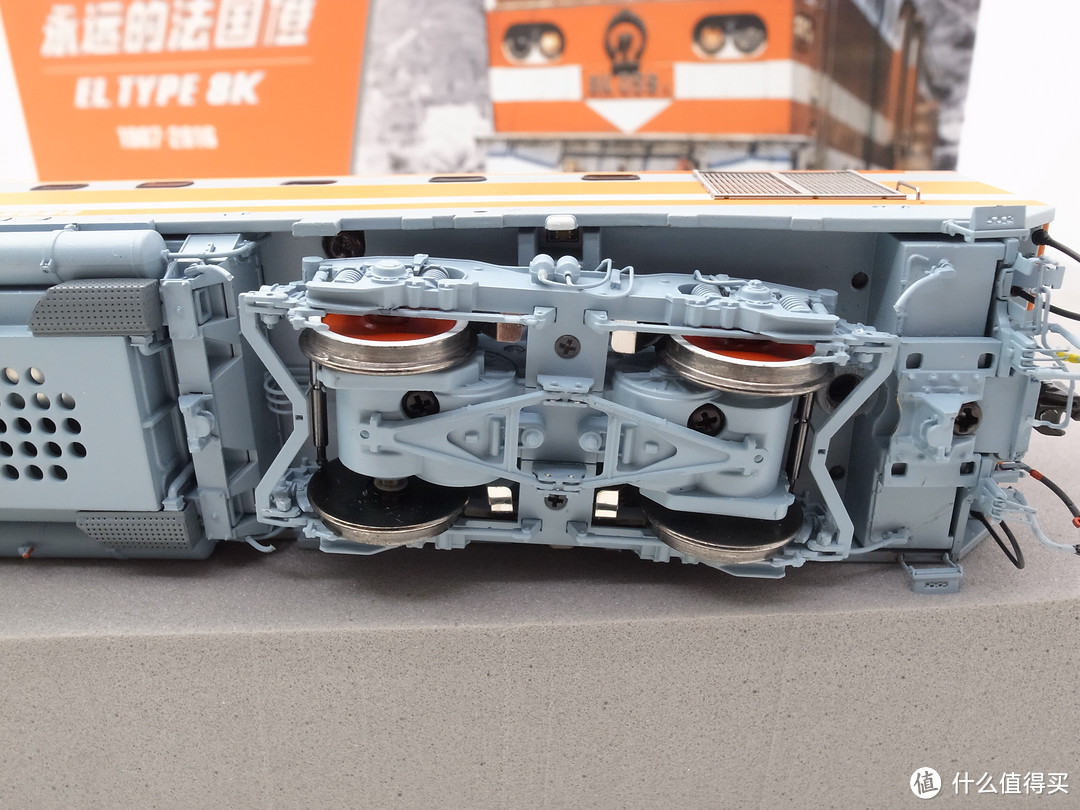 永远的法国橙 — 长鸣 8k 电力机车 开箱