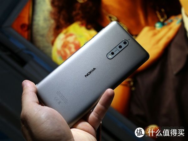 有话值说 | 售价约4700元的诺基亚旗舰机Nokia 8正式发布，你会为情怀买单吗？