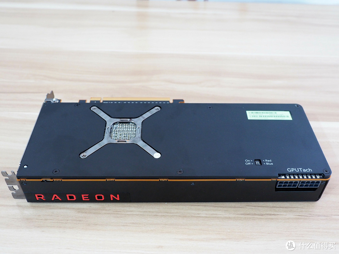 终于等来你—Dataland 迪兰 RX VEGA 64 公版 黑风 开箱简单测试