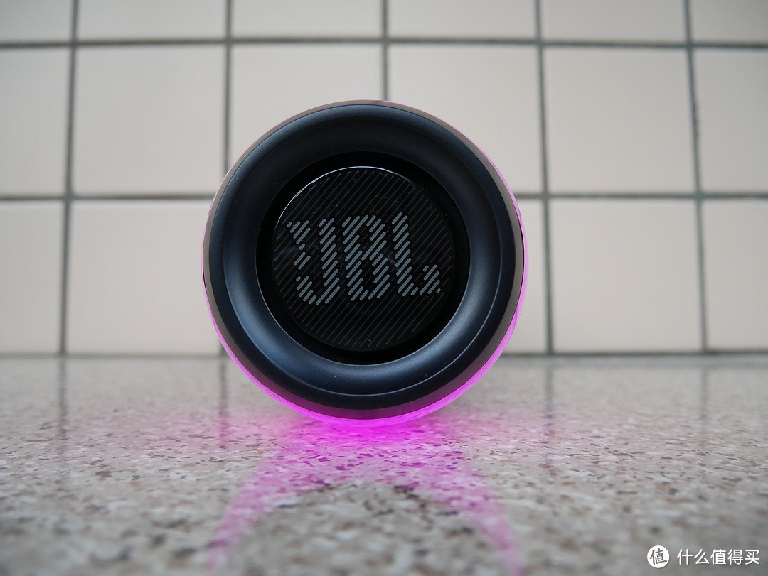 #本站首晒#看的见的声音 — JBL Pulse 3蓝牙音箱开箱+灯光展示