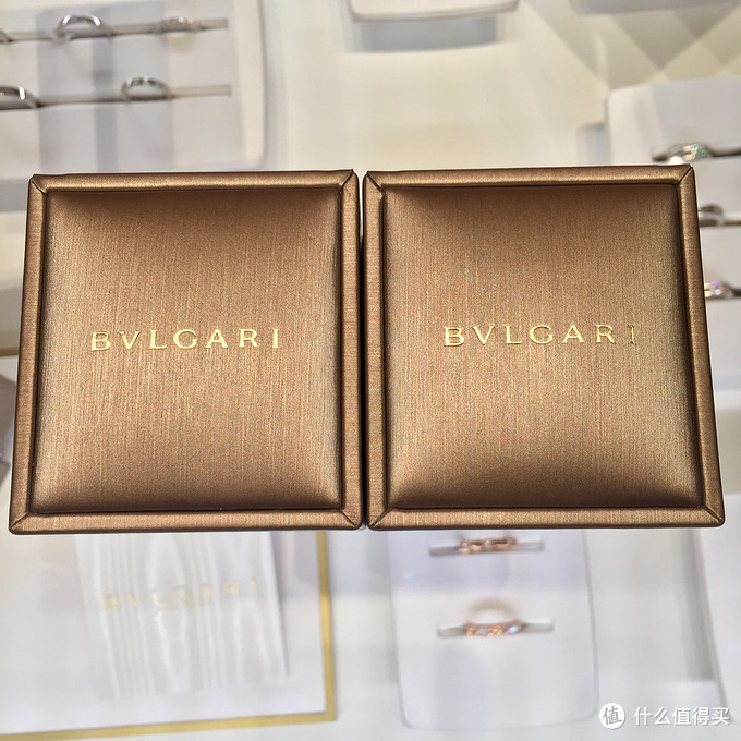 #七夕#秀恩爱#最完美的七夕礼物3件套:老公、Bvlgari婚戒、结婚证