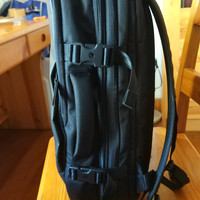 INCASE VIA 15英寸双肩包外观展示(面料|背带|网兜|方便袋)