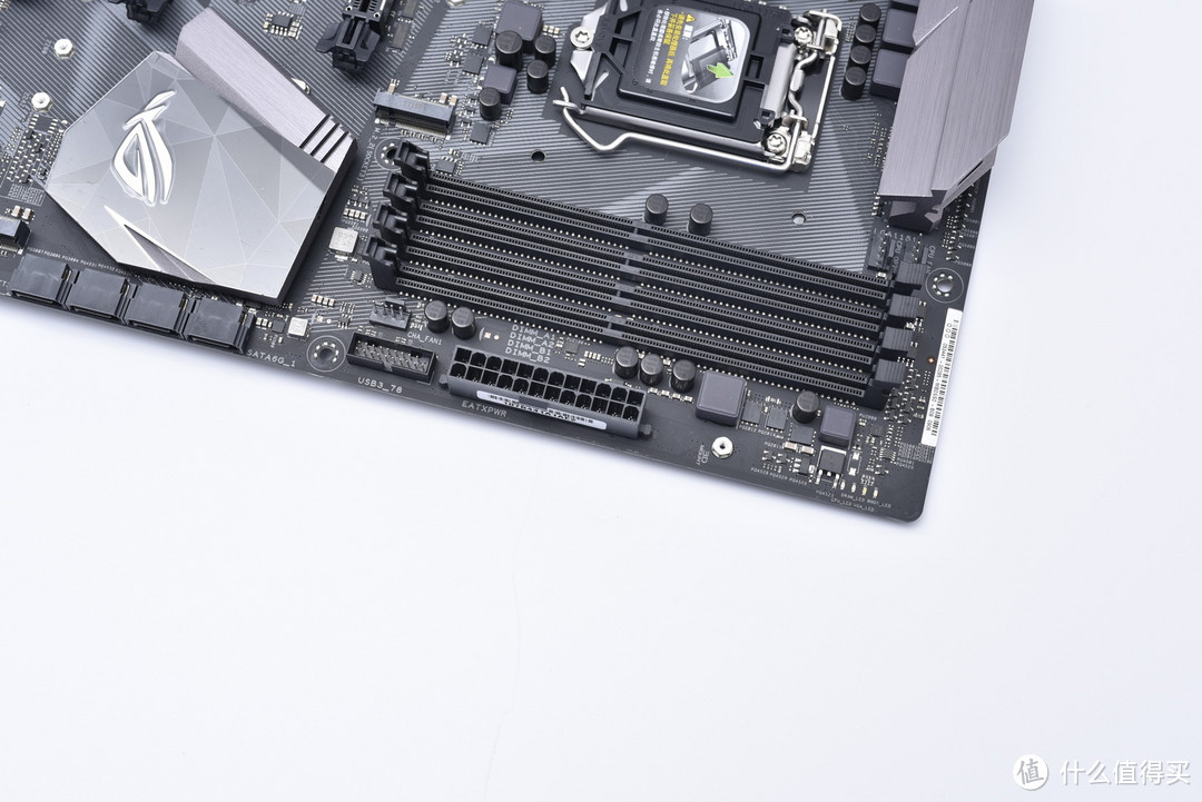 主板会“作弊”是一种怎样的体验？ASUS 华硕 ROG STRIX Z270H GAMING 评测