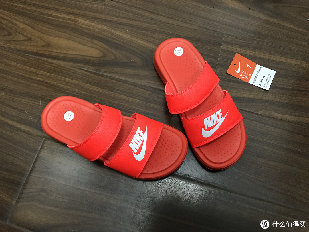 #七夕#秀恩爱#抓住夏天的尾巴！NIKE BENASSI DUO ULTRA SLIDE 女士凉鞋