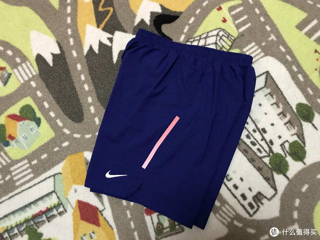 #七夕#秀恩爱#为了提速！NIKE PHENOM 2-IN-1 SHOR 7英寸跑步速干短裤（附尺码实测及真人兽）