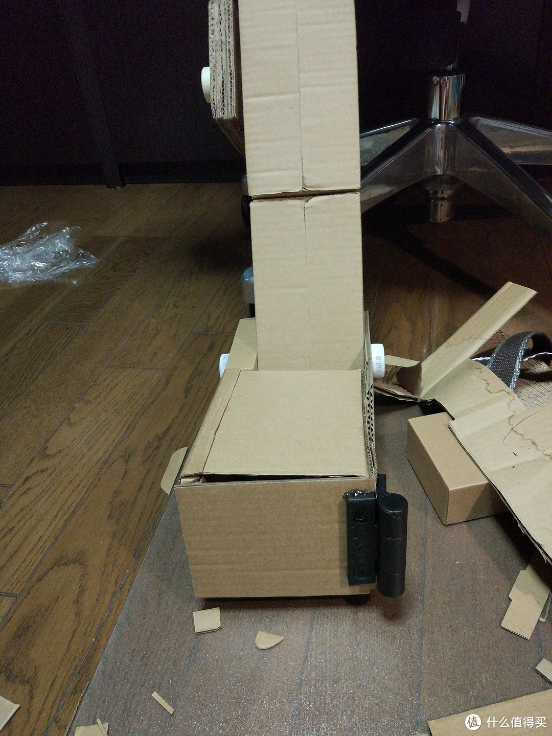 汽车人变形出发！ — 奶爸吴工 纸盒打造能变形的擎天柱！