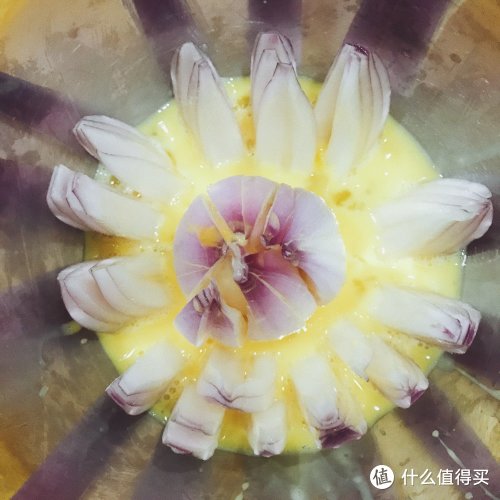 炸洋葱花配啤酒,高热量零食才幸胡