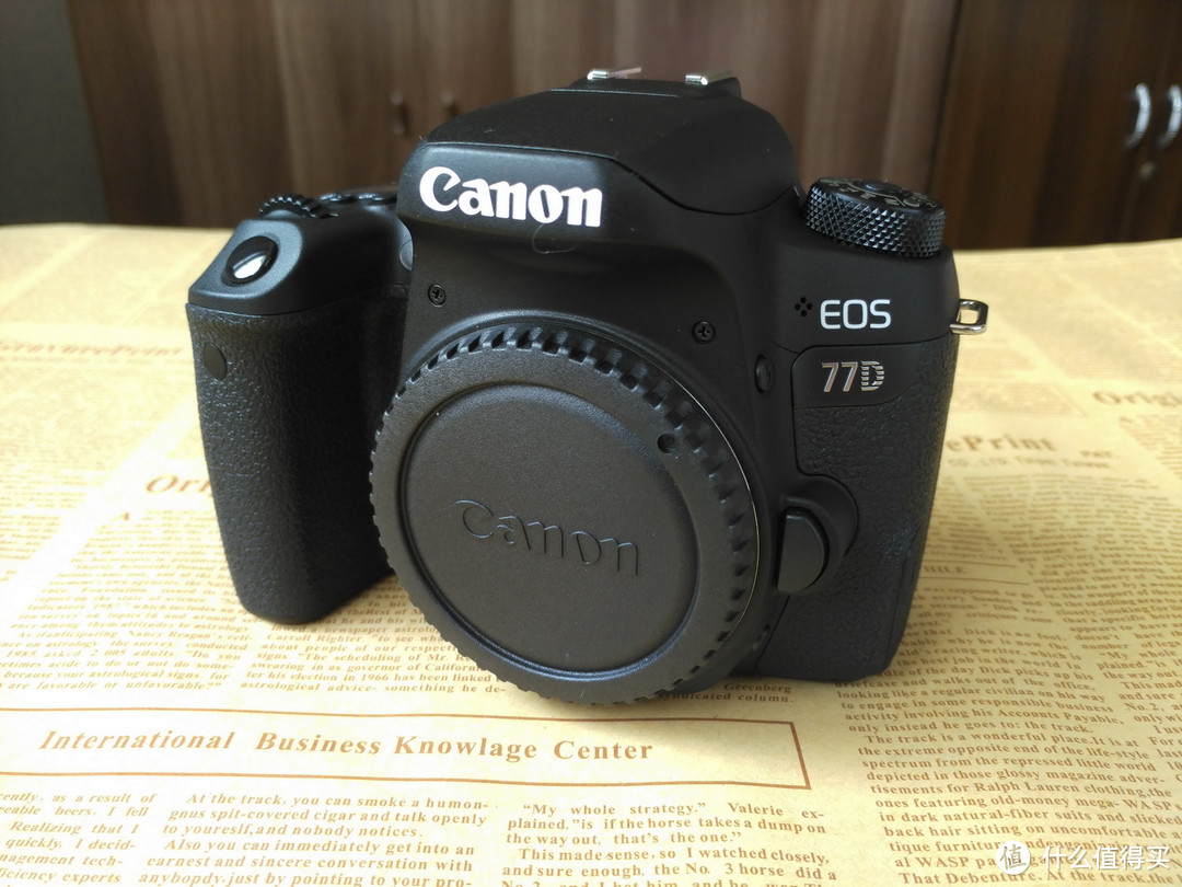 三代？一生？没那么严重。聊聊自己的相机进化史，再顺便给 Canon 佳能 EOS 77D（18-135mm） 开个箱