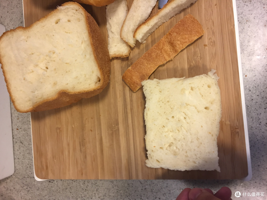 在家吃饭：周末的早餐，吃完再去睡一会儿