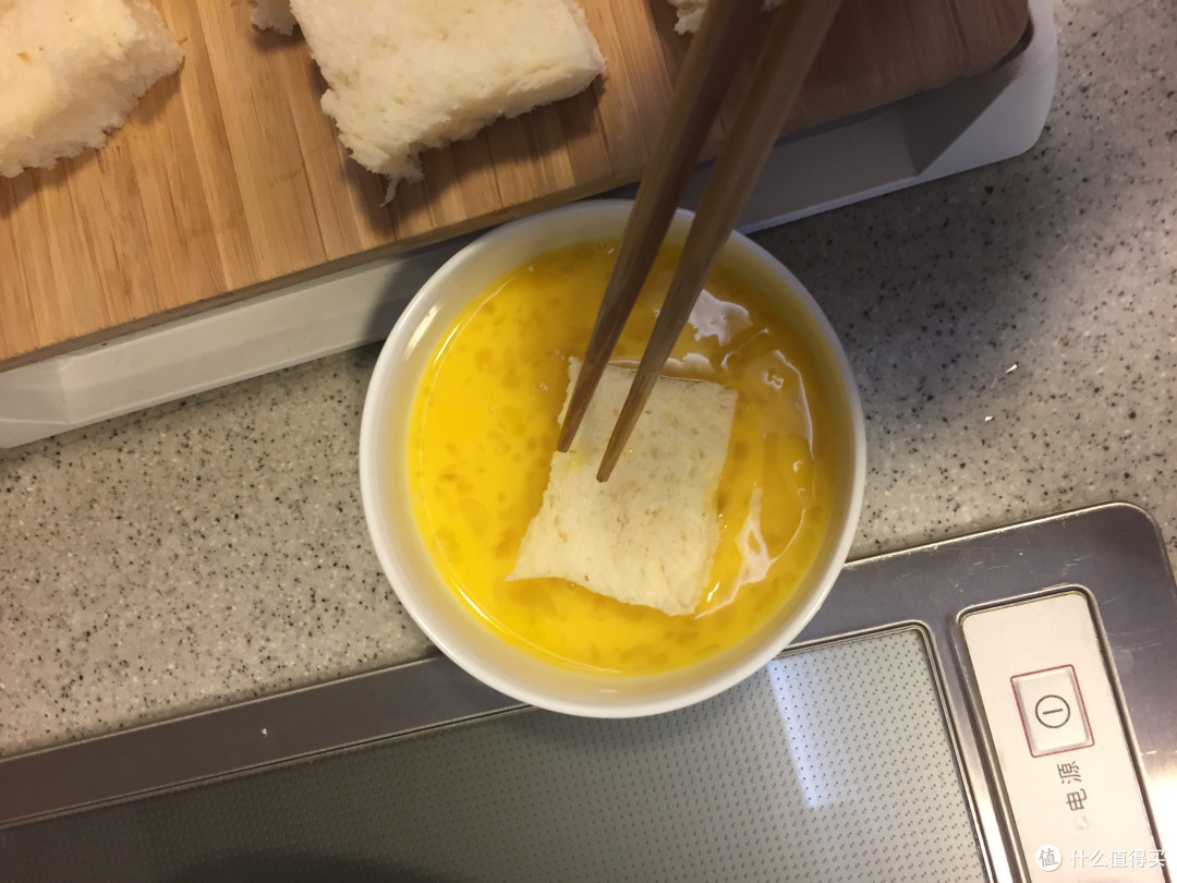在家吃饭：周末的早餐，吃完再去睡一会儿
