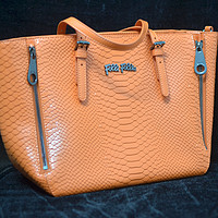 Folli Follie 橘色时尚手提包外观展示(标签|材质|背面|包带)