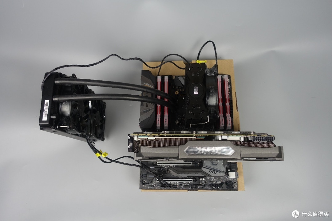 intel 英特尔 i9-7900X 加凌冻双擎 开箱